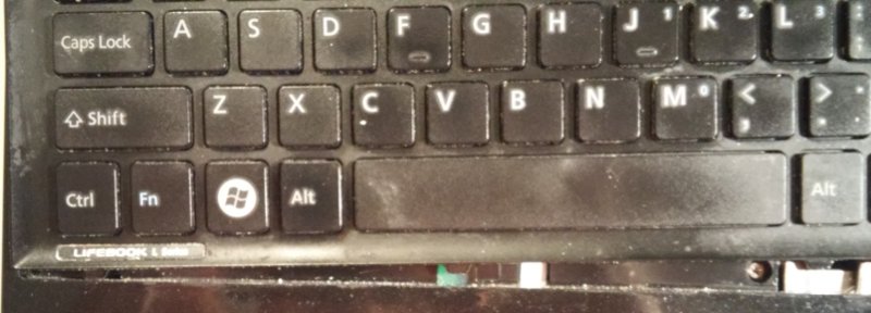 Fujitsu LH532 keyboard half detached
